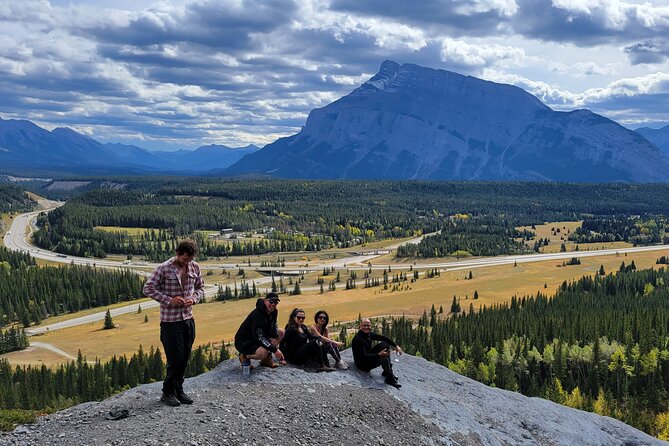 Discover Banff National Park - Premium Day Trip - Summer’s big addition: Moraine Lake and the Valley of the Ten Peaks
