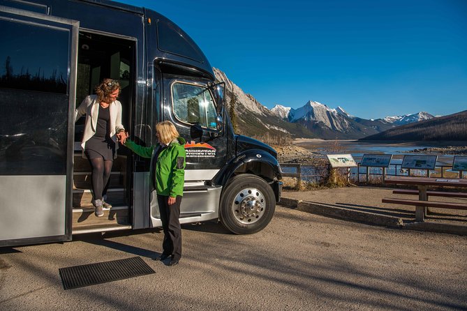 Discover Jasper and its Wildlife - Following the Athabasca Valley route