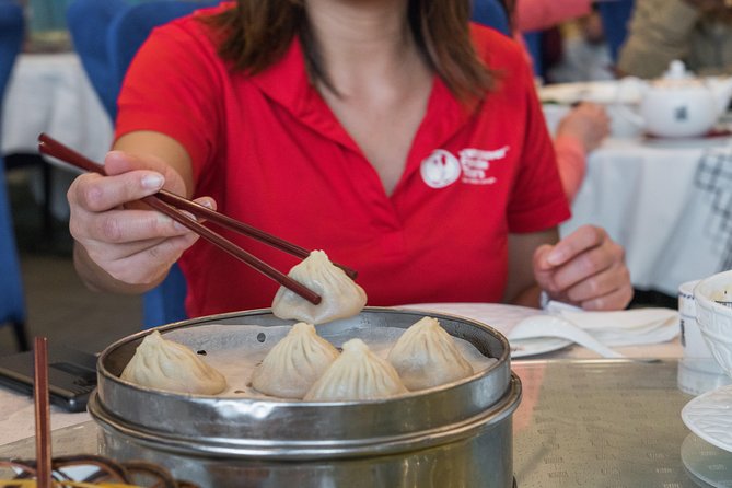 Downtown Vancouver Asian Food Tour by Vancouver Foodie Tours - A generous introduction to Vancouver’s Asian food
