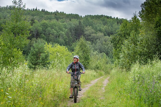 E-bike Rental - 3 hour along the shoreline Bike Path - How much of the route is on a bike path?