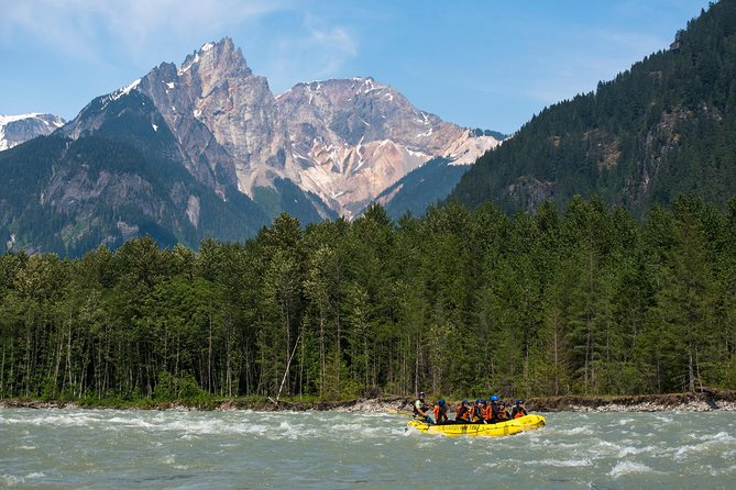 Elaho Whitewater Experience - Safety Briefing and Practice Commands