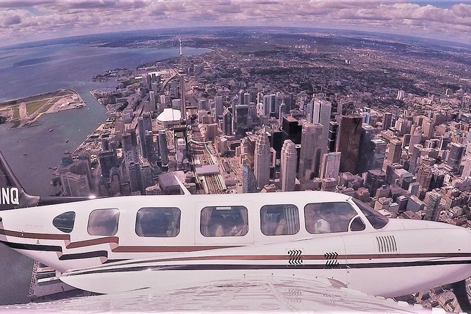 Exhilarating 120km Aerial Tour of Toronto with iflyTOTO - My booking advice before you pay