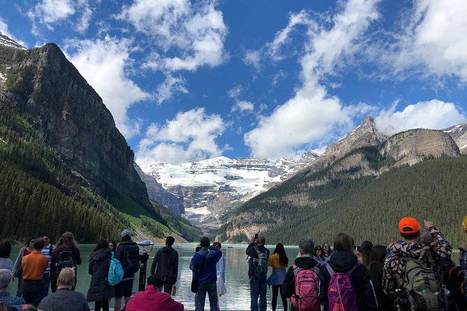 Experience Banff & Lake Louise | Moraine - PRIVATE DAY TOUR - Moraine Lake and the access problem