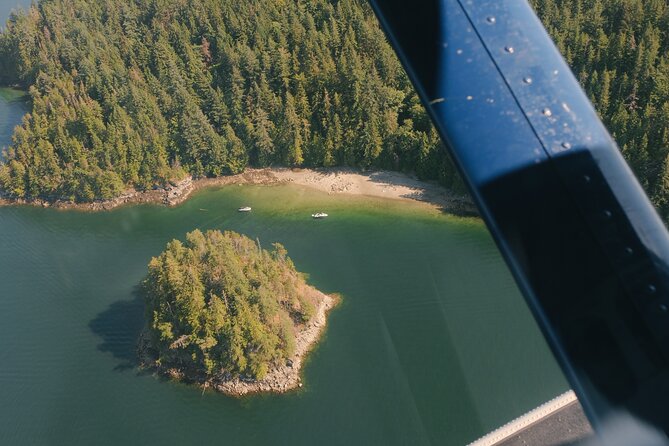 Extended Vancouver Panorama Scenic Seaplane Tour - Gambier Island and Bowen Island from above