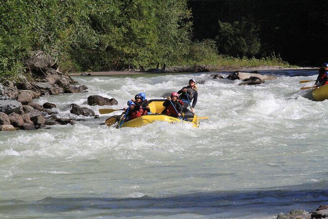 Family Friendly Cheakamus Splash Rafting - Arrival, waivers, and getting ready