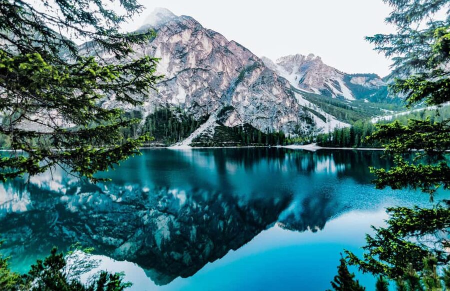 From Banff/Canmore: Moraine Lake, Lake Louise 1.5 hrs Each - The ride to Lake Louise
