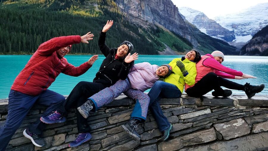 From Calgary/Canmore: Banff National Park Premium Day Trip - Lake Minnewanka in changing seasons