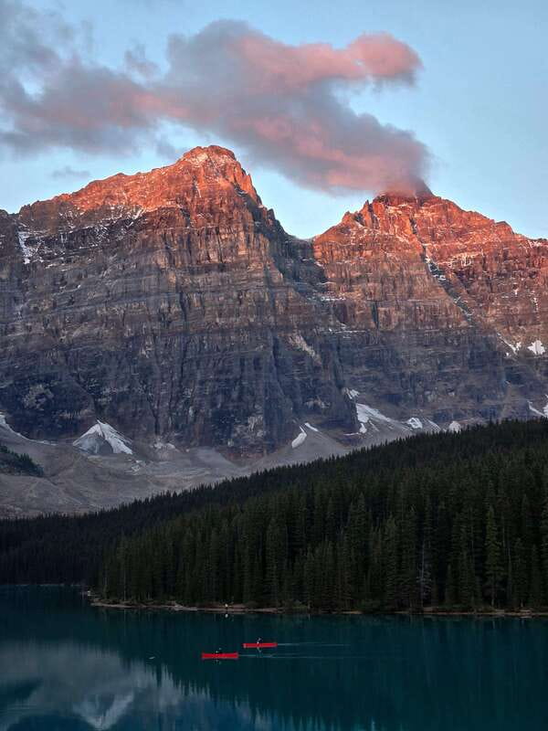 From Canmore/Banff: Moraine Lake Sunrise & Lake Louise Tour - The guides are a major part of the value