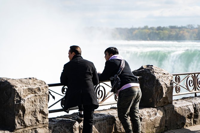FROM TORONTO: Niagara Day Tour w/ Niagara on the Lake & Boat Ride - Niagara Gorgeview and the Whirlpool Rapids