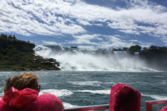 From Toronto: Niagara Falls Day Tour with Optional Boat Cruise - The early ride along the Niagara Parkway