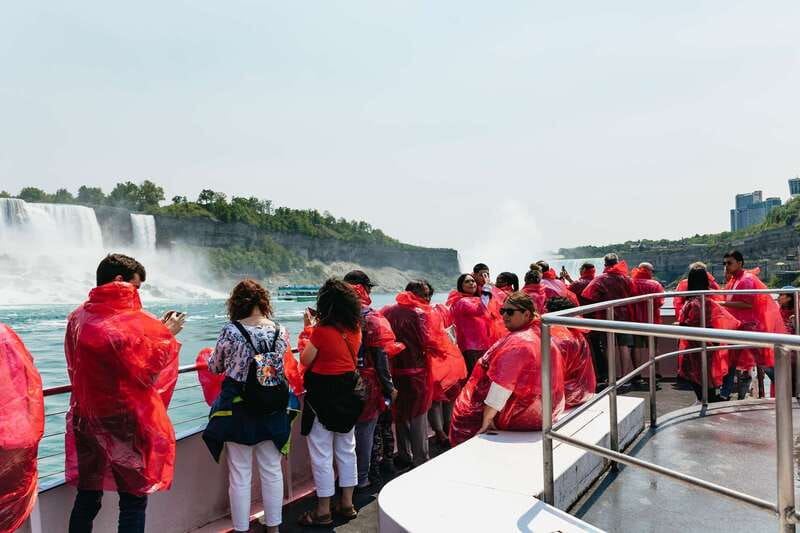 From Toronto: Niagara Falls + Winery, Cruise, & Lunch Option - The winery stop: pleasant, short, and not a wine course