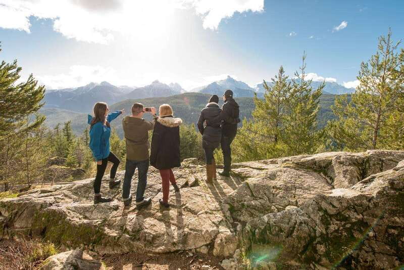 From Vancouver: Full-Day Whistler Tour - Stawamus Chief and Squamish: short stops with big scenery