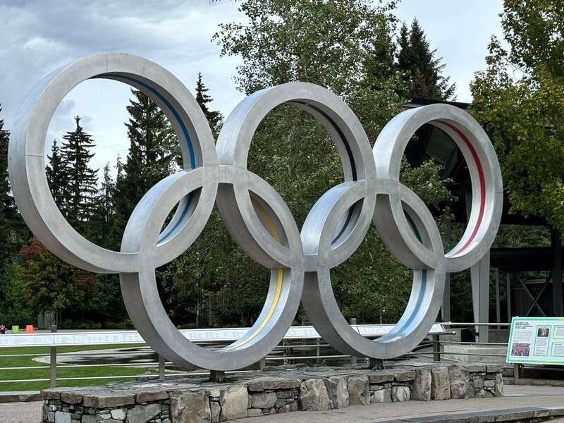 From Vancouver: Full-Day Whistler Tour - Summer at Shannon Falls and the Sea to Sky Gondola