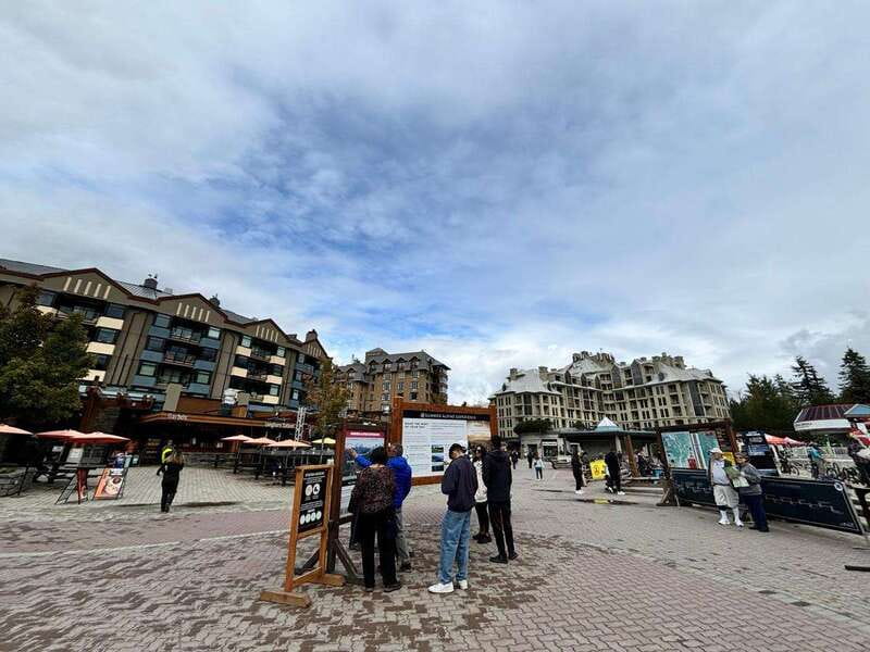 From Vancouver: Full-Day Whistler Tour - How the guides shape the experience