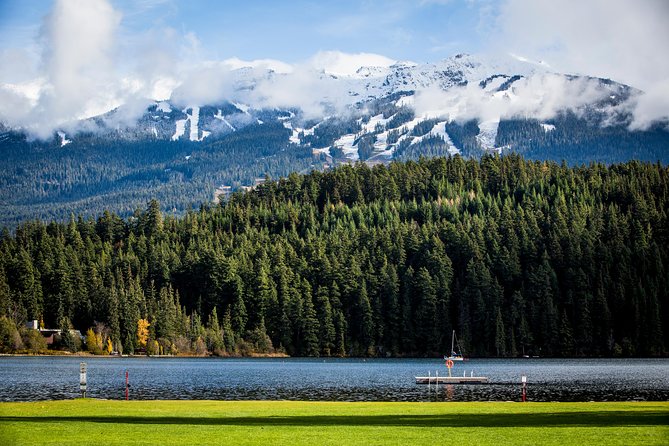 From Vancouver: Whistler & Sea to Sky Gondola with Shannon Falls - Riding the Sea to Sky Gondola above Howe Sound