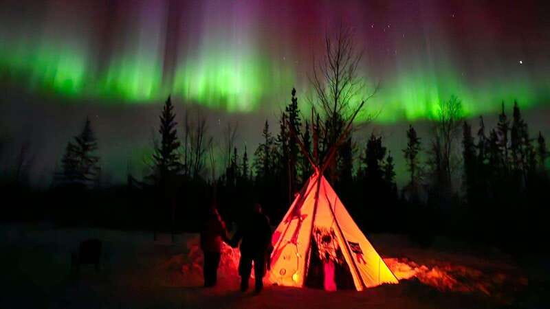 From Yellowknife: Aurora Borealis Tour with Cozy Cabin Base - Group size, space, and the real value of $103