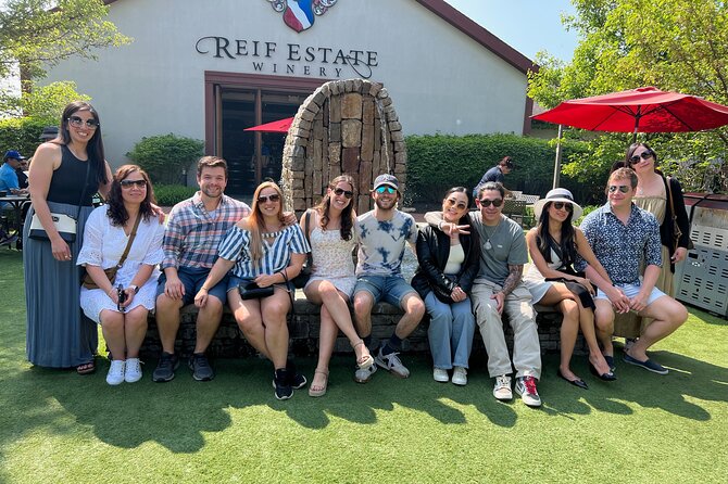 Full-Day Group Wine Tour (with cheese and charcuterie) in Niagara-on-the-Lake - Niagara-on-the-Lake: an hour to slow down