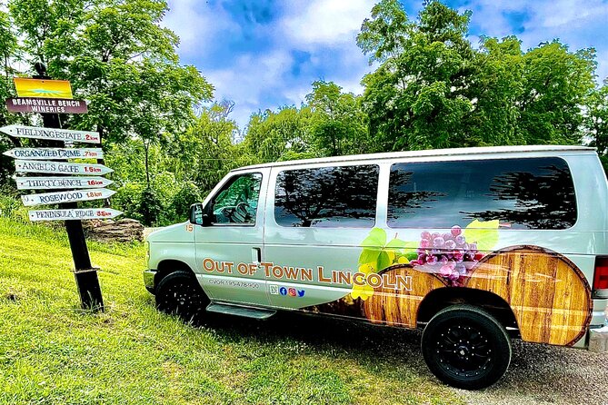 Full-Day Group Wine Tour (with cheese and charcuterie) in Niagara-on-the-Lake - The guides make the biggest difference