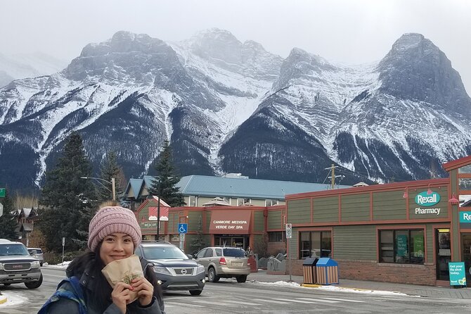 Glaciers, Mountains & Lakes - Moraine Lake and the Valley of the Ten Peaks