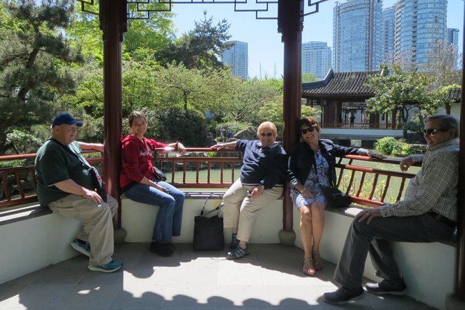 Grand City Small Group Tour of Vancouver - Michael Lawrence gives the tour its personality