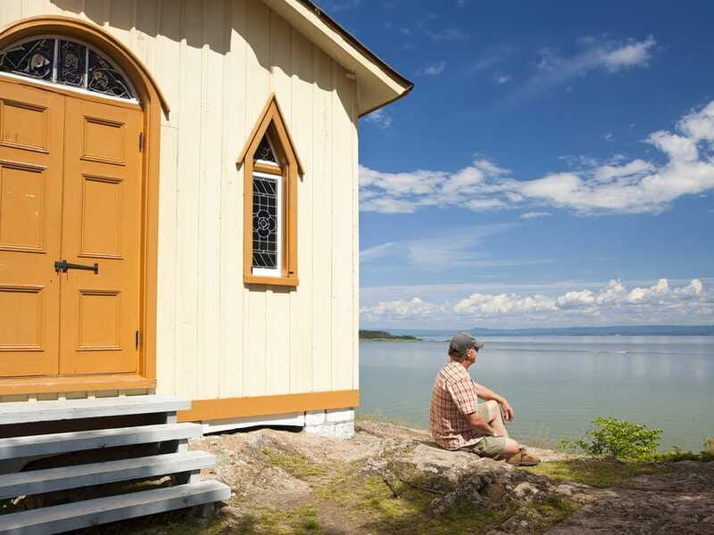Grosse-Île: Irish Immigrant Memorial Cruise & Tour - The island’s scenery and memorial spaces