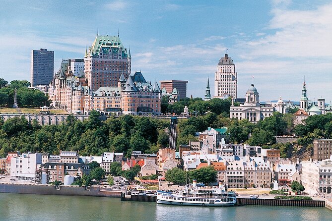 Guided Tour of the Fairmont Le Chateau Frontenac in Quebec City - Is $22.19 a fair price?