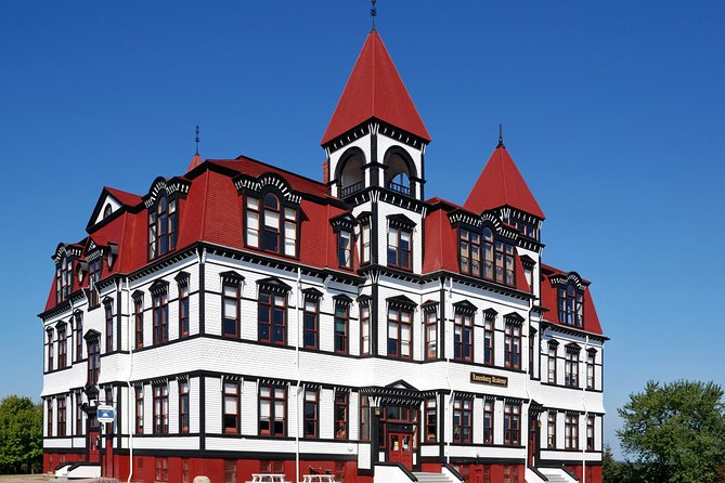 Half-Day Small-Group Tour of Nova Scotia's South Shore - The Fisheries Museum and the Bluenose connection