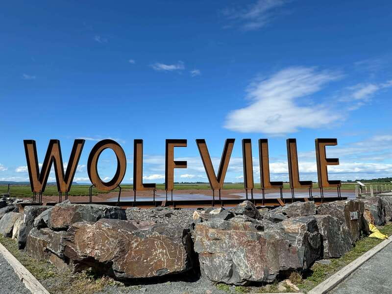 Halifax: Peggy's Cove, Lunenburg, and Annapolis Valley Tour - Key Things to Know Before You Go