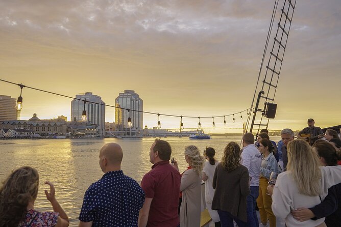 Halifax Sunset Cruise Ft. a Live Musician - Live music, drinks, and the evening mood
