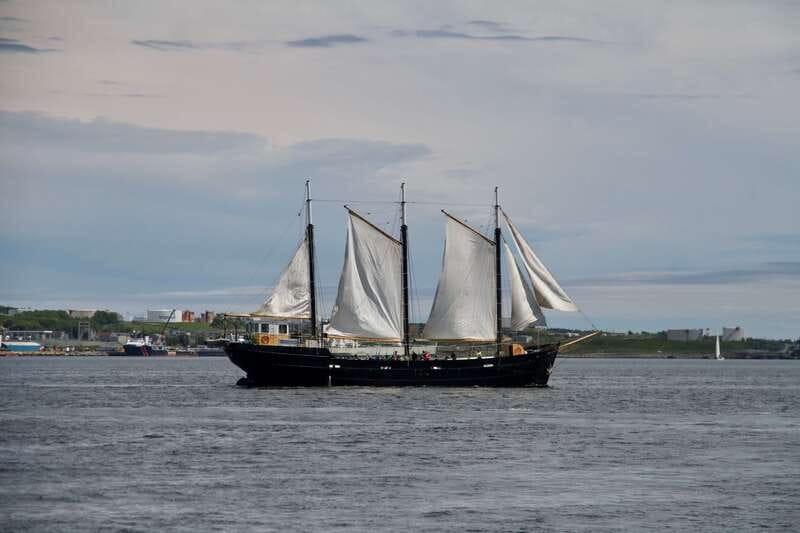 Halifax: Tall Ship Harbor Sailing Cruise with Live Music - Setting Sail From Cable Wharf
