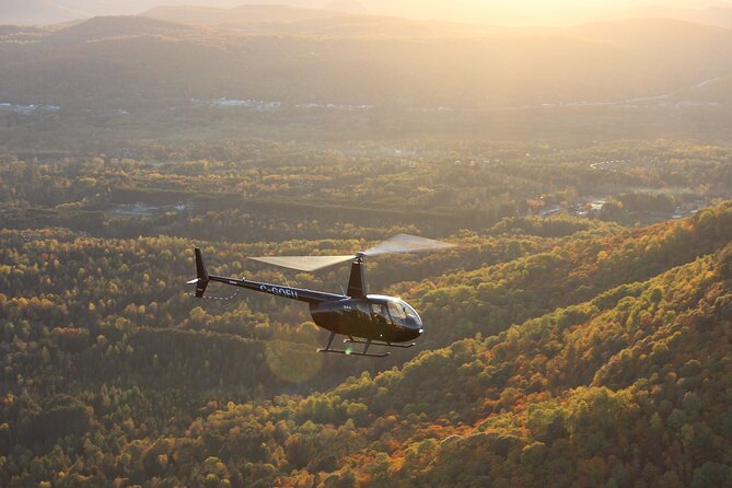 Helicopter Tour Over Mont-Tremblant 70KM ( 20 min ) - Flying over the pedestrian village and ski resort