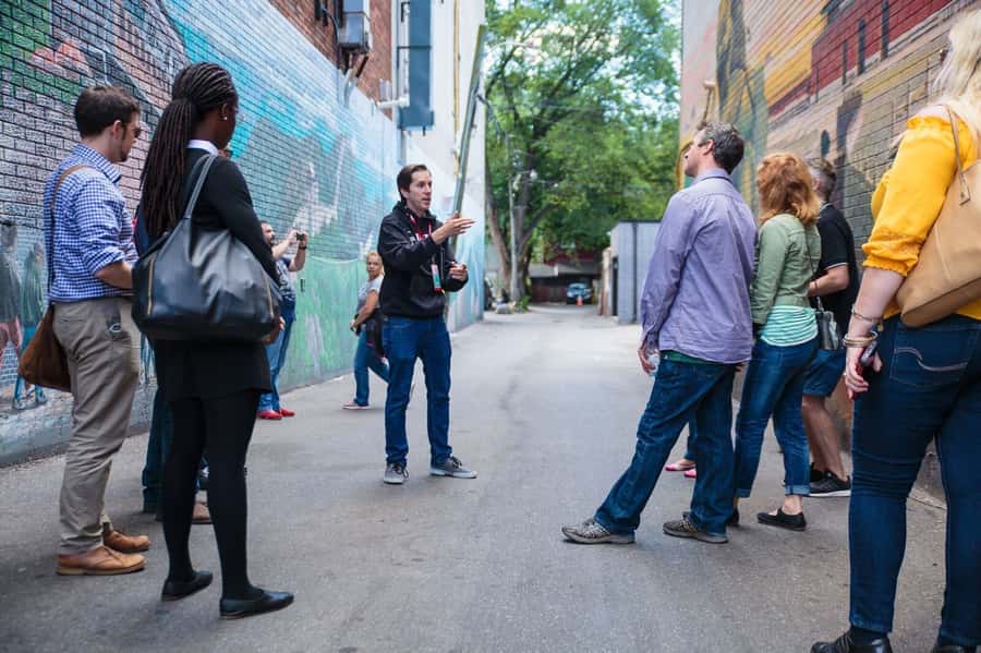 Hidden Toronto: Kensington Market & Chinatown Walk - What the three-hour format feels like