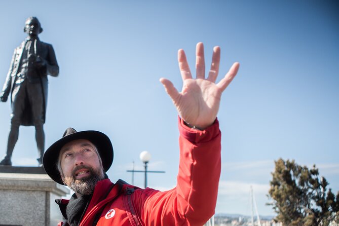 Historical Victoria Walking Tour - Guides who turn facts into stories