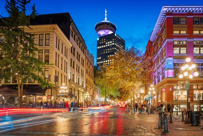 Hollywood North Film & TV Tour in Vancouver - The actor guide is part of the attraction
