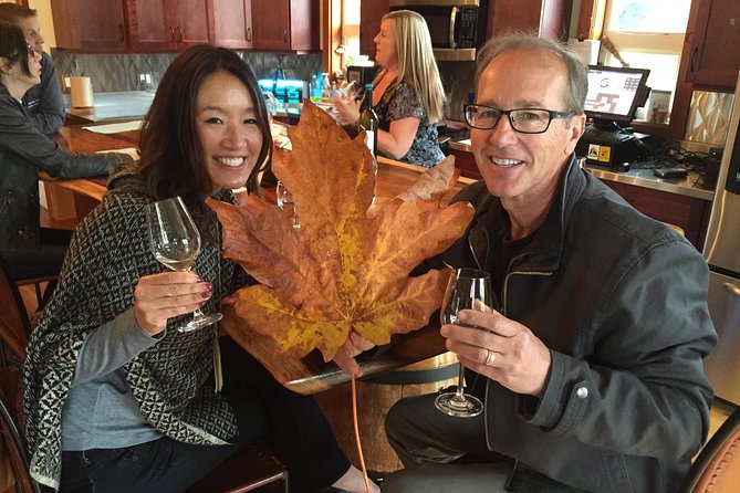 Indulge in a Wine & Food Tour - Cowichan Valley - Cheese, pies, and farm stops