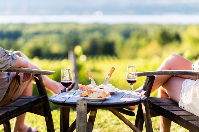 Island of Orleans Taste and Drink Tour - The ride from 19 Rue du Fort to the island