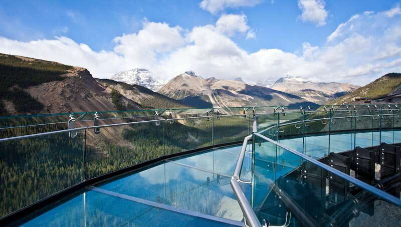 Jasper: Columbia Icefield Skywalk - Walking the 1-kilometer Skywalk