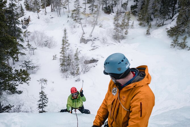 Jasper Ice Climbing Experience - What the six-hour schedule really means