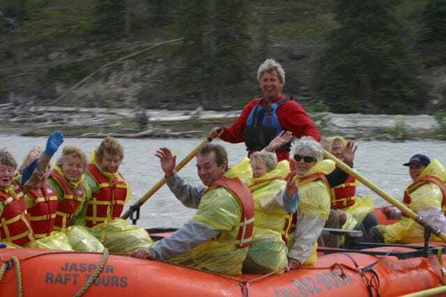 Jasper: Jasper National Park Easy 2-Hour Rafting Trip - A gentle route through Class 2 water