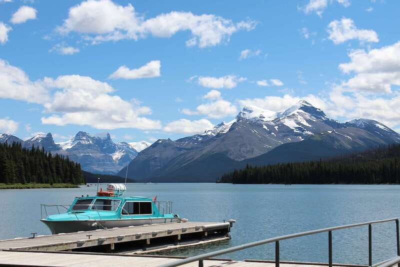 Jasper: Maligne Valley Wildlife & Spirit Island Cruise - Key points to know before booking