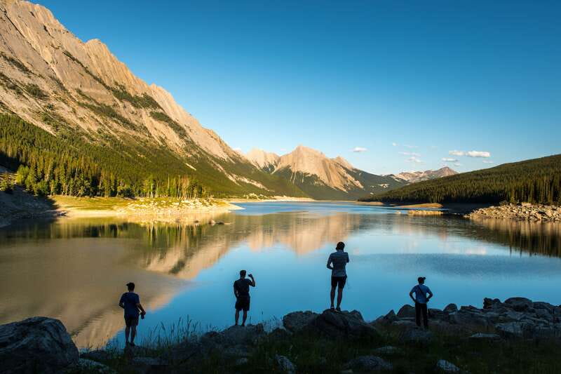 Jasper: Maligne Valley Wildlife & Spirit Island Cruise - Why the Maligne Valley makes such a good day trip
