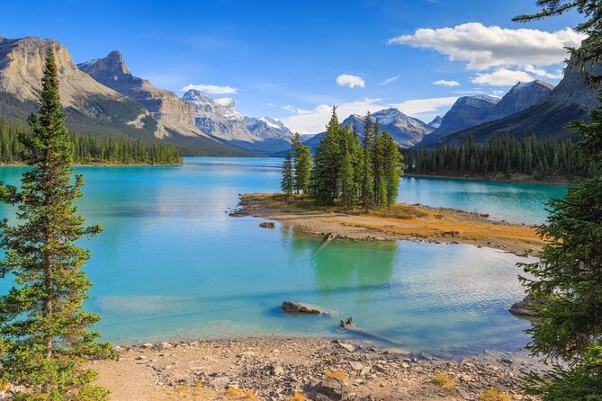 Jasper National Park Tour: Maligne Valley, Medicine Lake and Spirit Island - The drive from Jasper to Medicine Lake