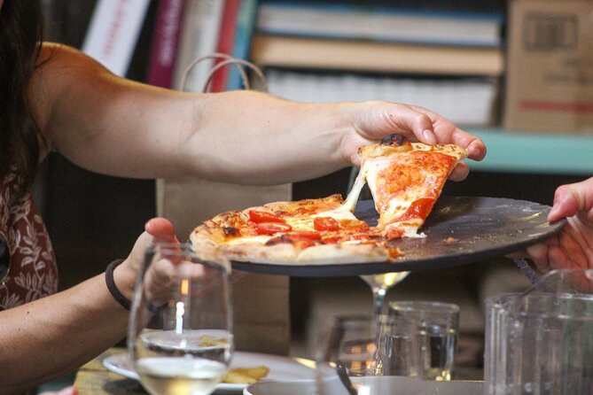 Kelowna: #1 Rated Walking Food Tour with 7 Tastings and 4 Drinks - Key points at a glance