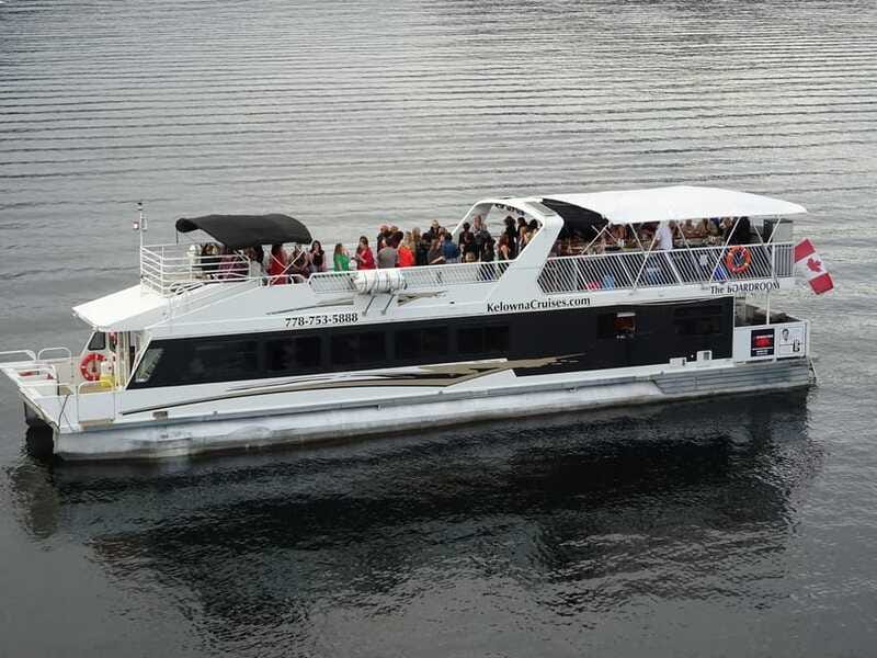 Kelowna: Okanagan Lake Afternoon Cruise - The west shoreline, Casa Loma, and Lakeview Heights