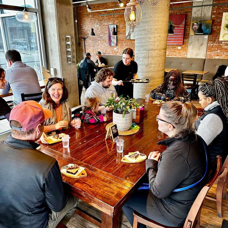 Kelowna: Walking Food Tour with 7 Tastings and 4 Drinks - Waterfront Park and the lakefront walk