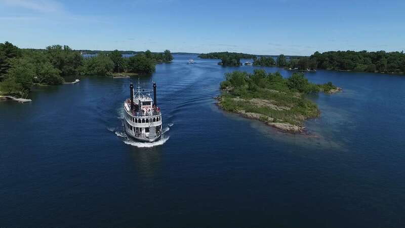 Kingston: Brunch Cruise of Thousand Islands - First views: Fort Henry and Kingston Penitentiary