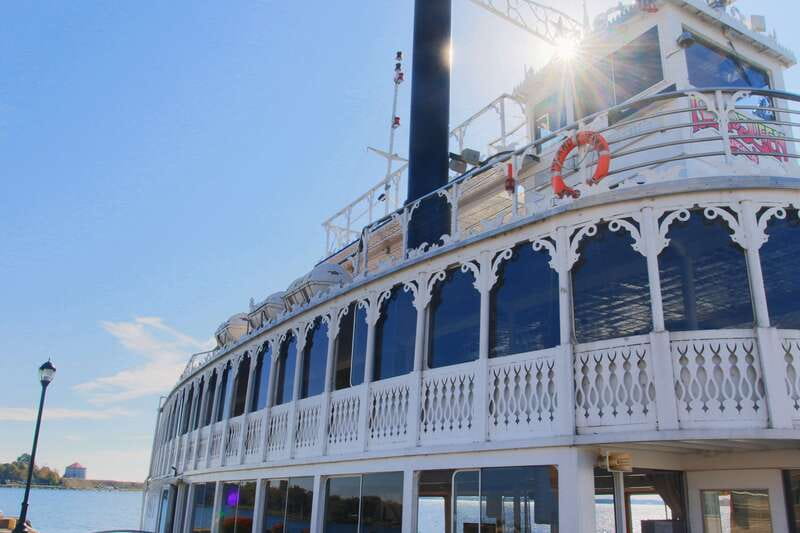 Kingston: Brunch Cruise of Thousand Islands - A three-course brunch while the scenery moves