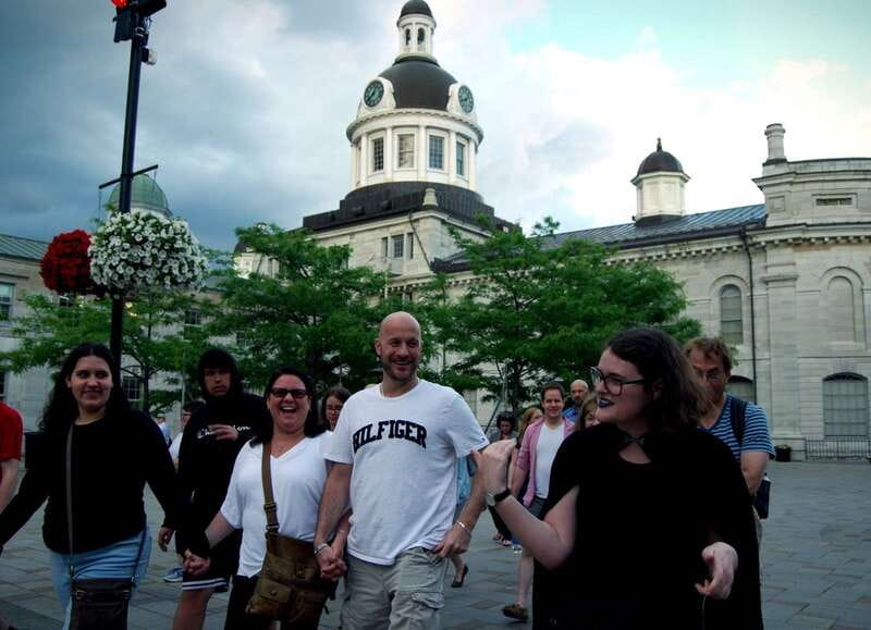 Kingston: Haunted Night Walking Tour - Burial grounds and grave robbings