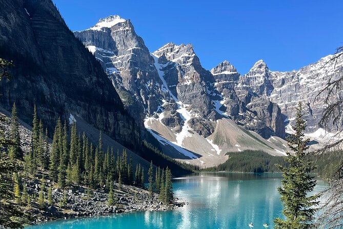 Lake Louise & Lake Moraine Tour - The drive between the lakes and Morant’s Curve
