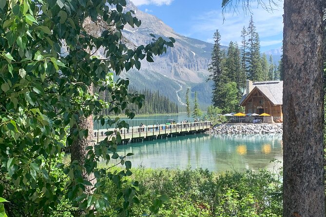 Lake Louise Moraine Lake Emerald Lake Yoho Banff National Park - The van ride, guide quality, and group size